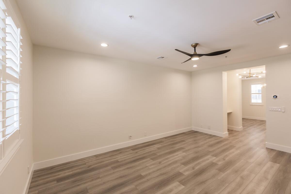 MALLORY SQUARE - Residential Lease