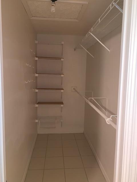 PORT ST LUCIE SECTION 10 - Residential Lease