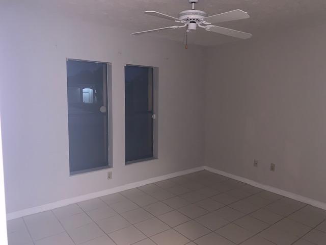 PORT ST LUCIE SECTION 10 - Residential Lease