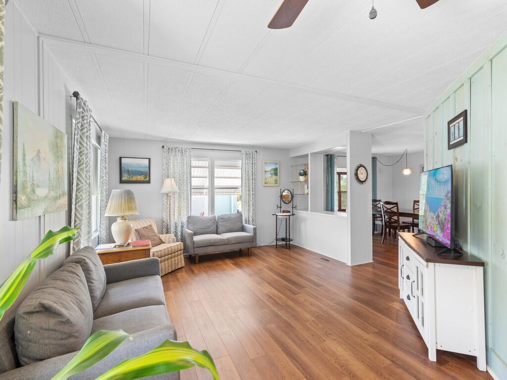 Pinelake Village Mobile Home Park - Residential