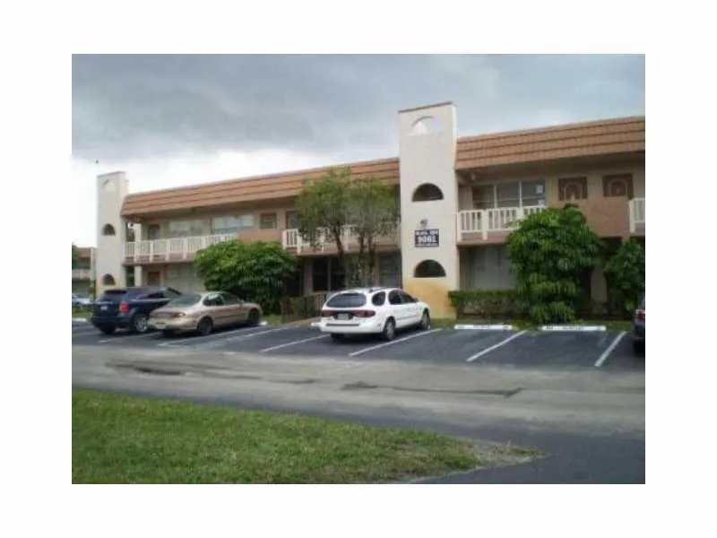 9061 Sunrise Lakes Blvd Unit 109  