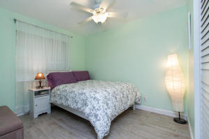 TROPIC PALMS 2 - Residential