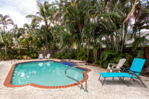 TROPIC PALMS 2 - Residential