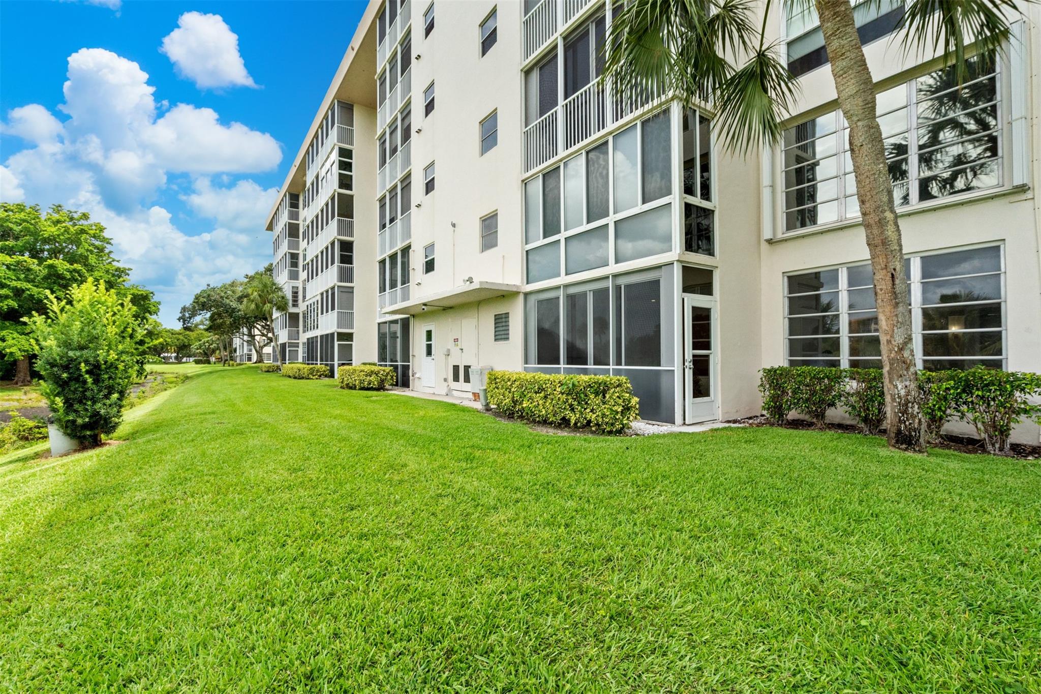 Palm Aire Country Club - Residential