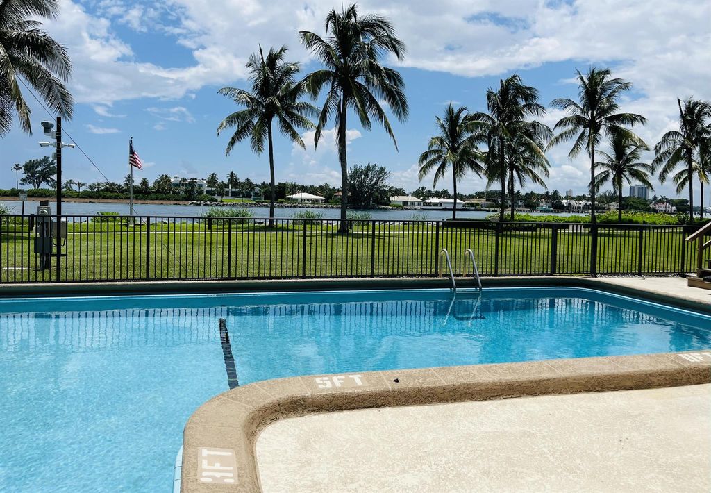 Photo of 308 Inlet Way #4, Palm Beach Shores, FL 33404 (MLS # R10909178)