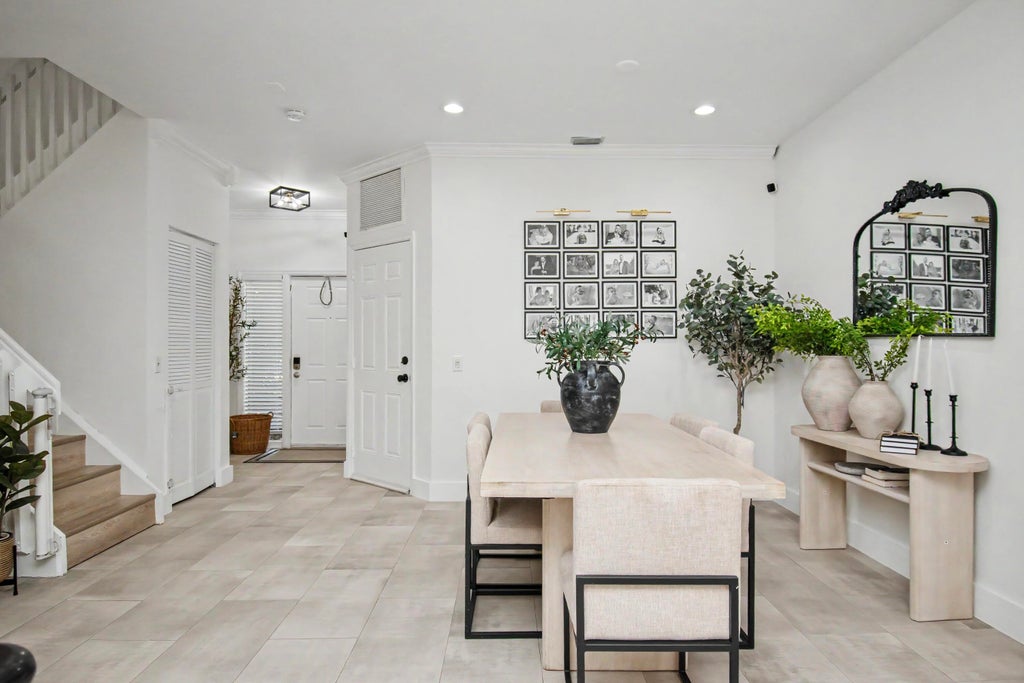Photo of 6744 Via Regina, Boca Raton, FL 33433 (MLS # B26022945)