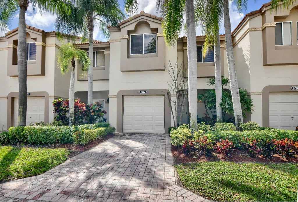 Photo of 6744 Via Regina, Boca Raton, FL 33433 (MLS # B26022945)