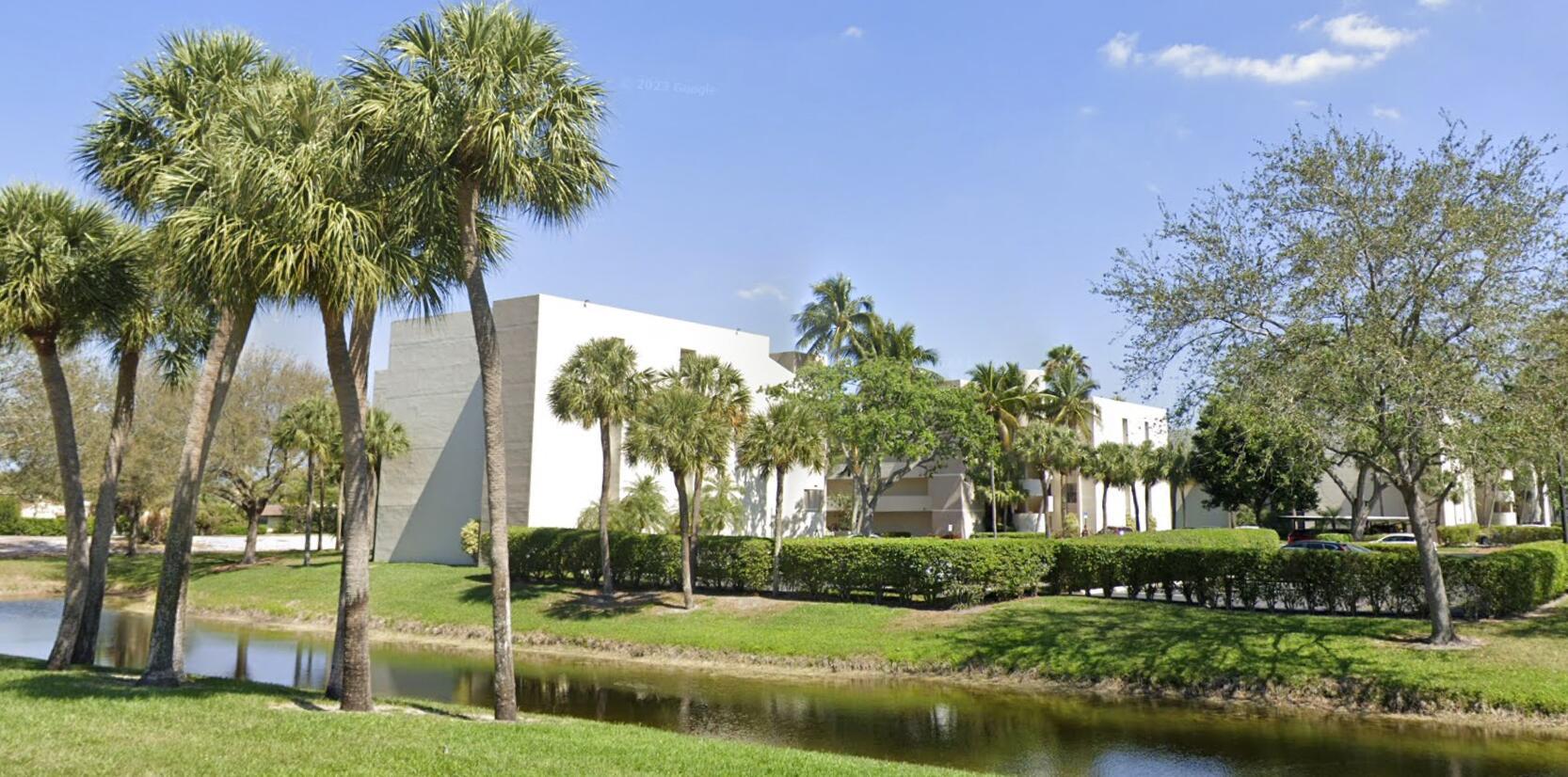 Spacious 2-bedroom, 2-bath condo in the gated community of Camino Del Sol. This bright unit features an open layout, private balcony, and access to resort-style amenities including pools, tennis courts, and 24-hour security. Conveniently located near shopping, dining, golf, and Boca Raton's beaches.
