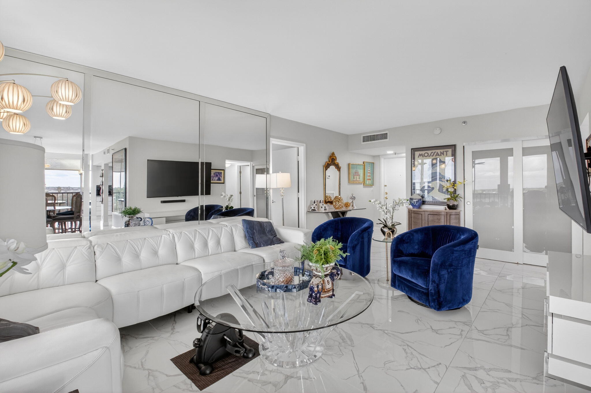 LAKEWOOD MID-RISE BOCA WEST - Residential