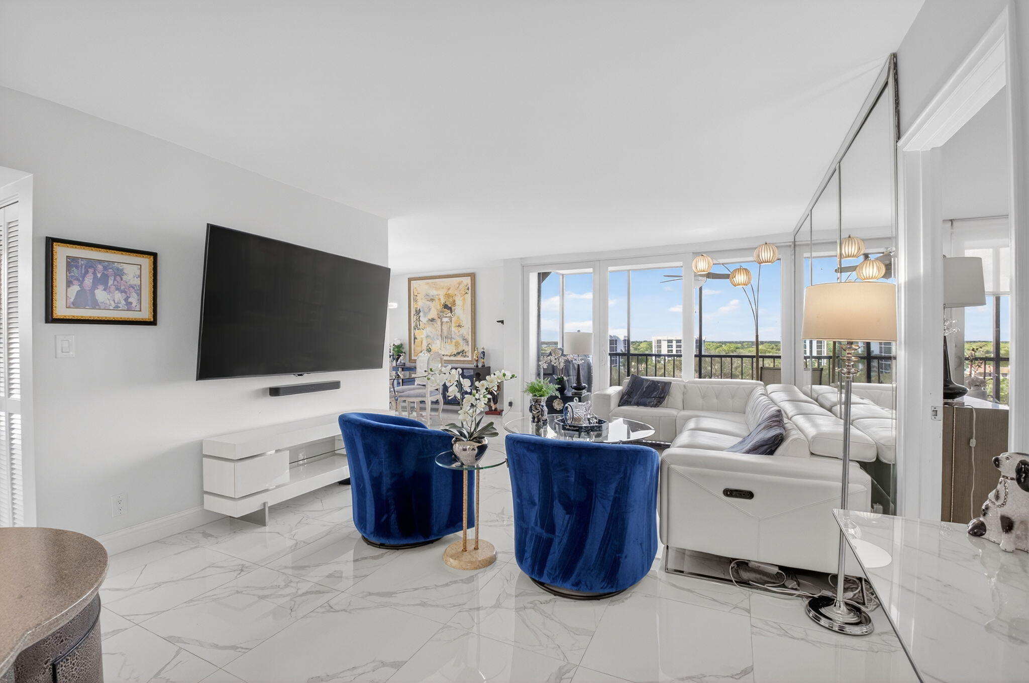 LAKEWOOD MID-RISE BOCA WEST - Residential