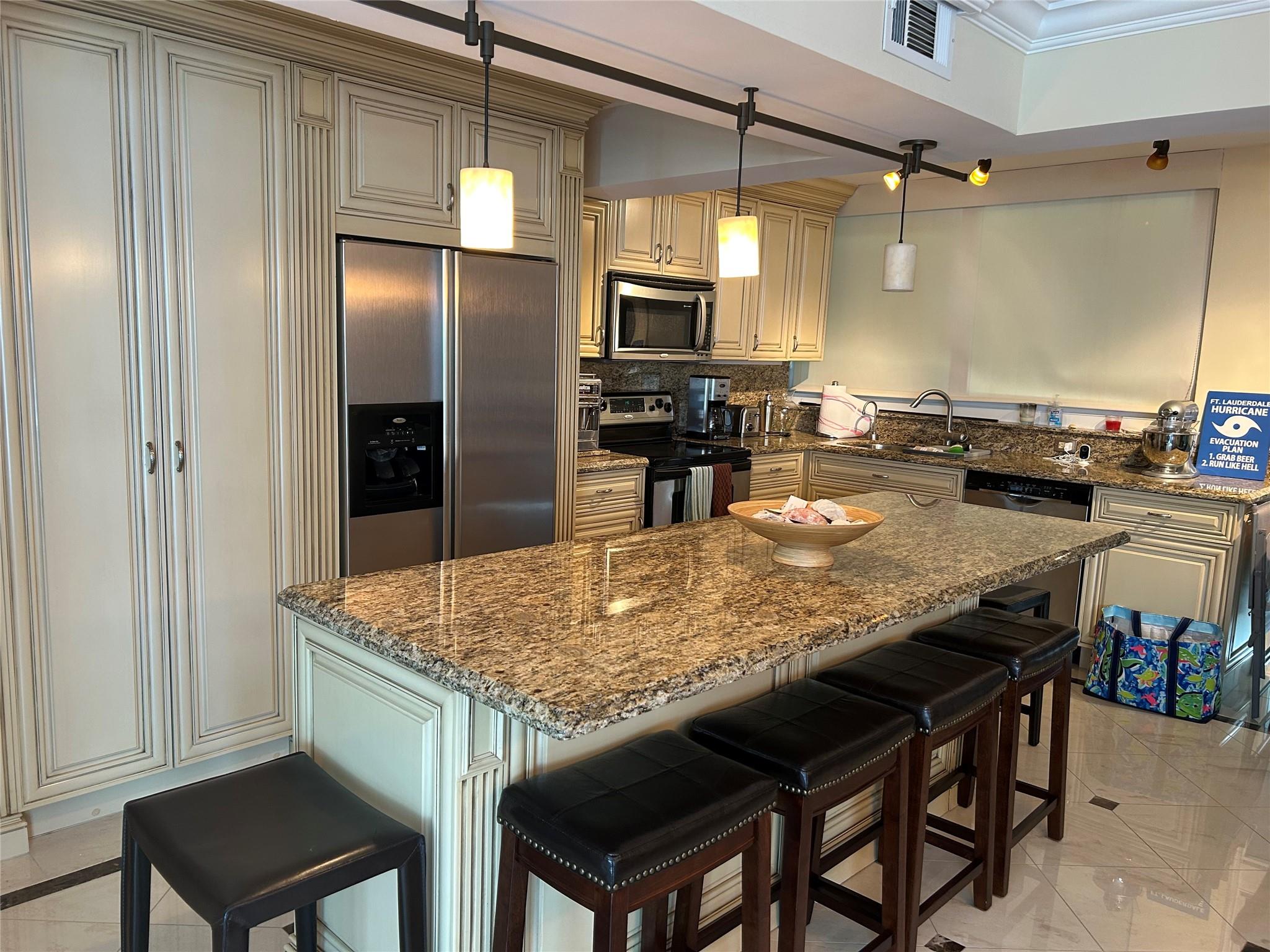 The Renaissance Of Pompan - Residential Lease