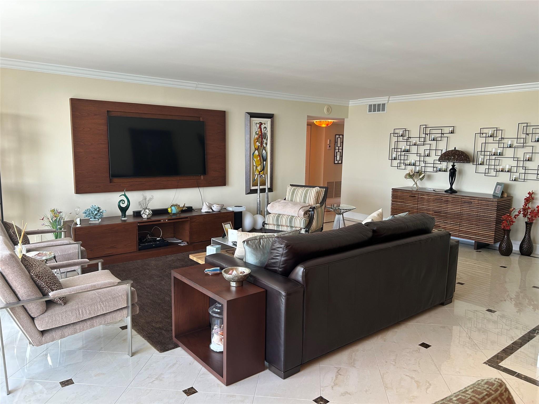 The Renaissance Of Pompan - Residential Lease