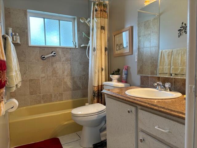 CRESTHAVEN VILLAS NO 17 COND DECL IN - Residential