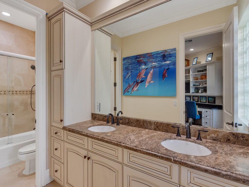 CARLTON VERO BEACH - Residential