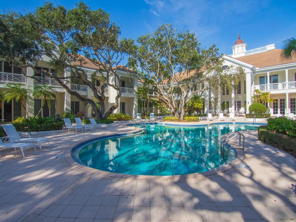 CARLTON VERO BEACH - Residential