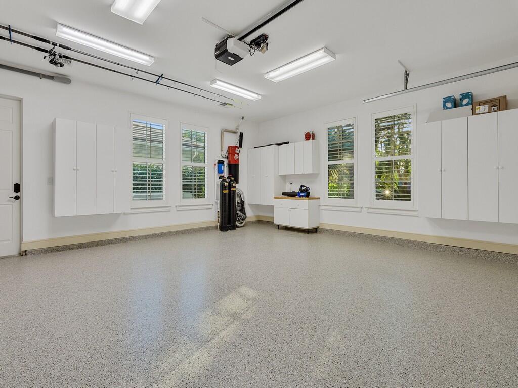 CARLTON VERO BEACH - Residential