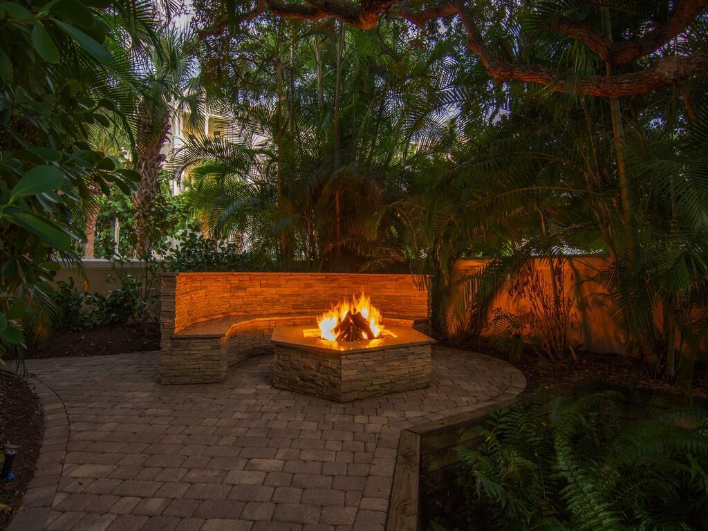 CARLTON VERO BEACH - Residential