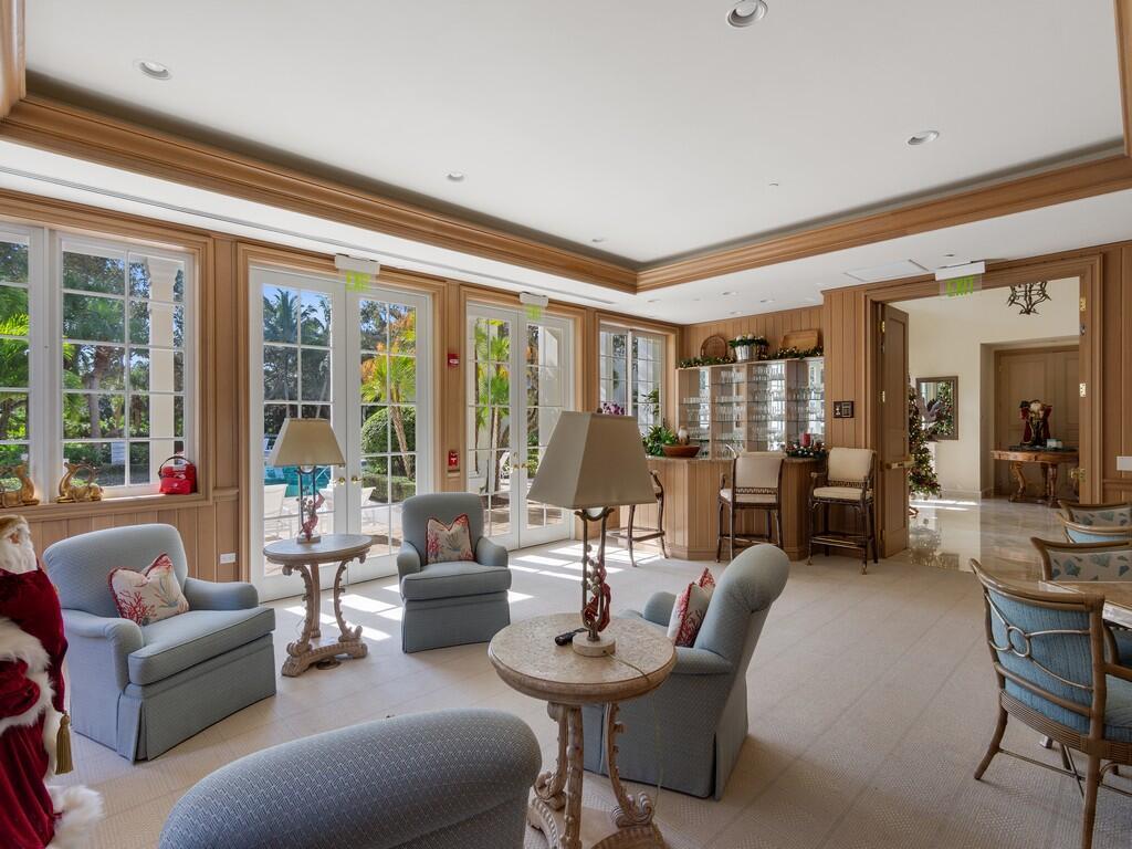 CARLTON VERO BEACH - Residential