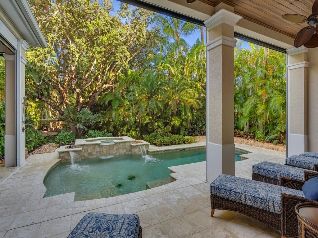 CARLTON VERO BEACH - Residential