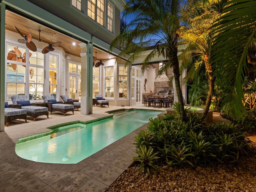 CARLTON VERO BEACH - Residential