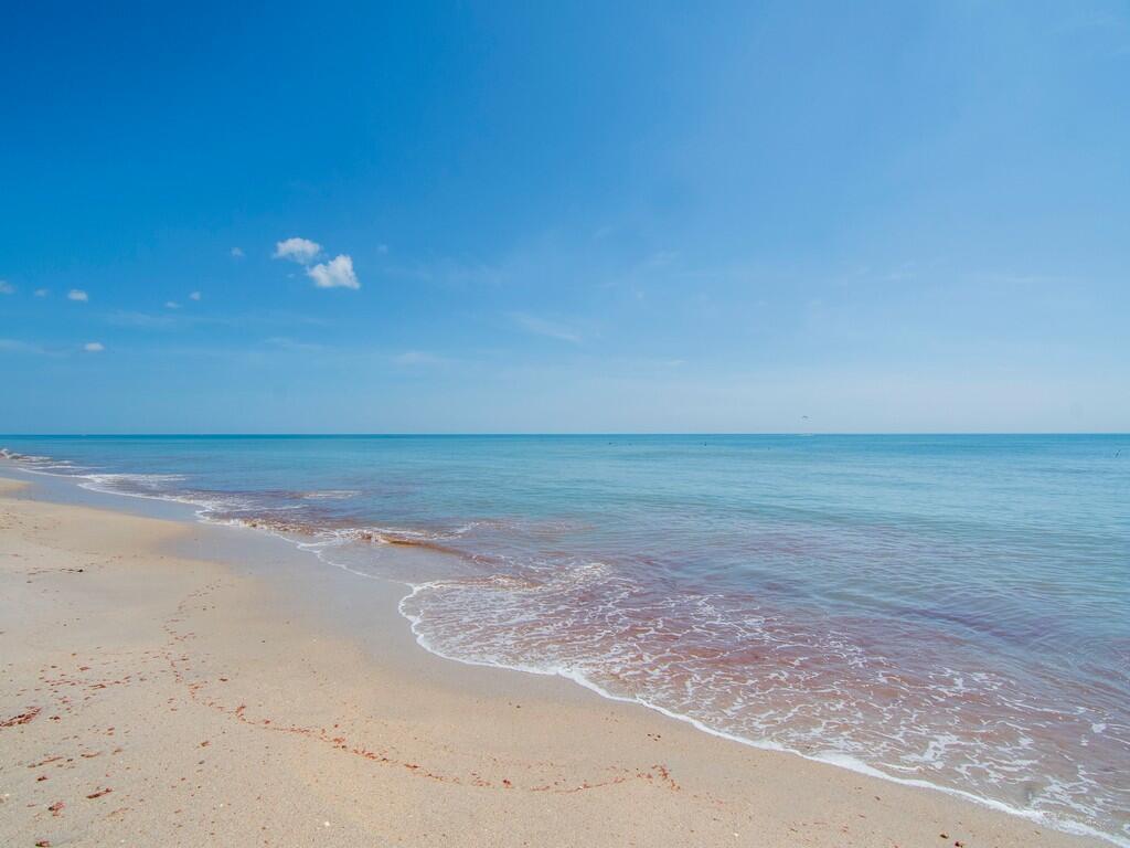 CARLTON VERO BEACH - Residential