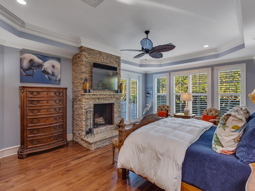 CARLTON VERO BEACH - Residential