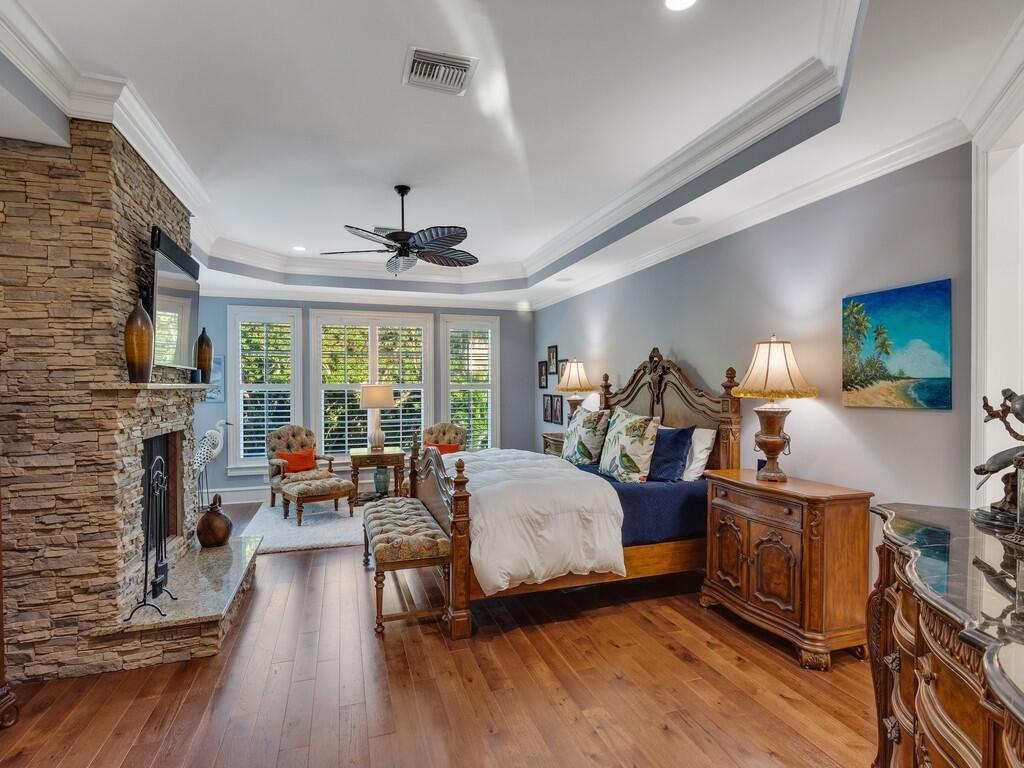 CARLTON VERO BEACH - Residential