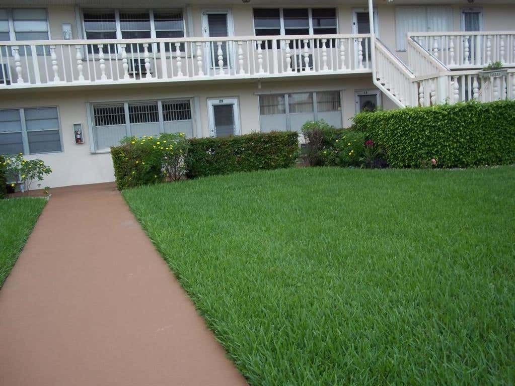 Photo of 27 Berkshire B #27, West Palm Beach, FL 33417 (MLS # R10695806)