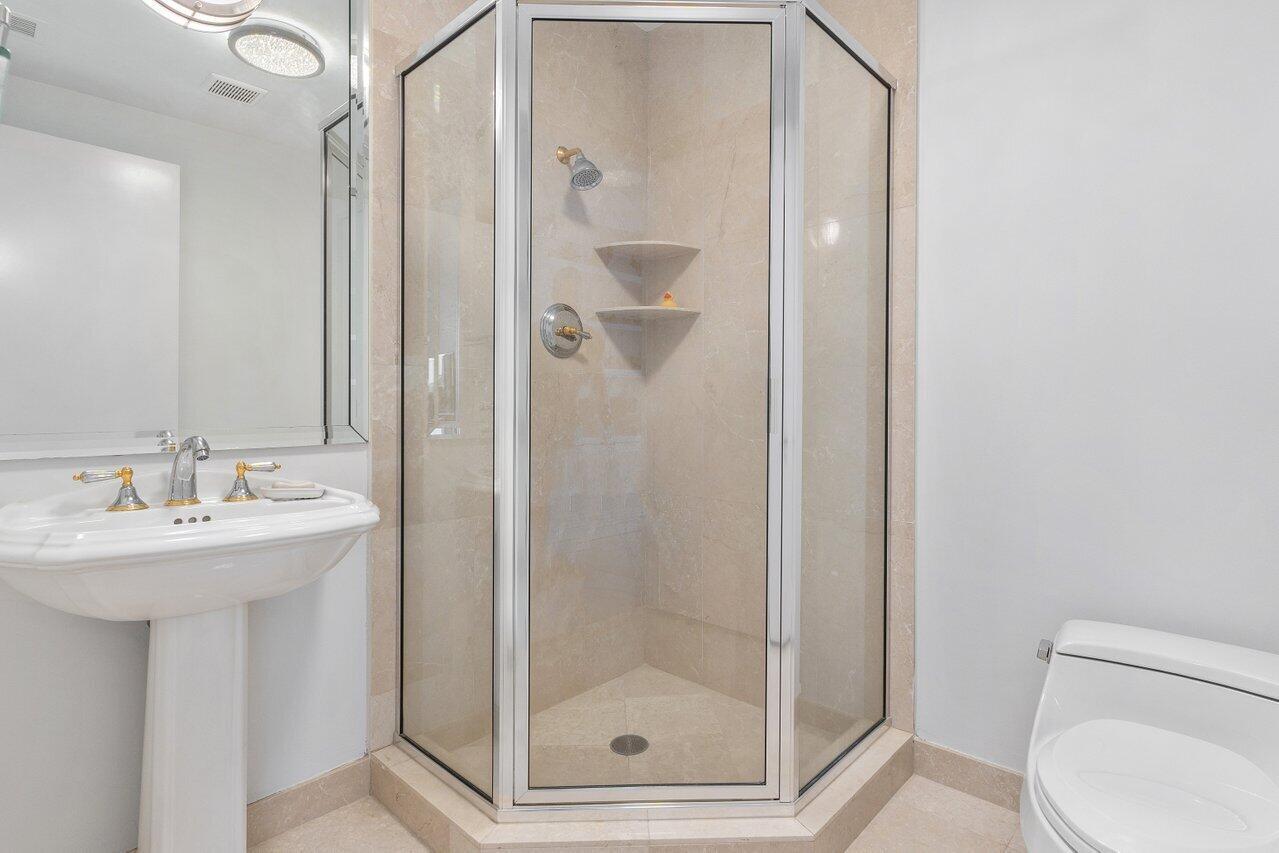 MIZNER GRAND COND - Residential