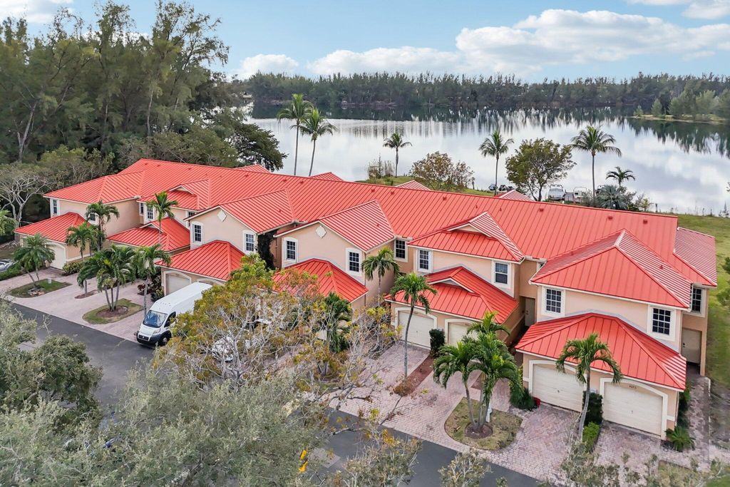 Photo of 4065 Crystal Lake Drive, Deerfield Beach, FL 33064 (MLS # R11161420)