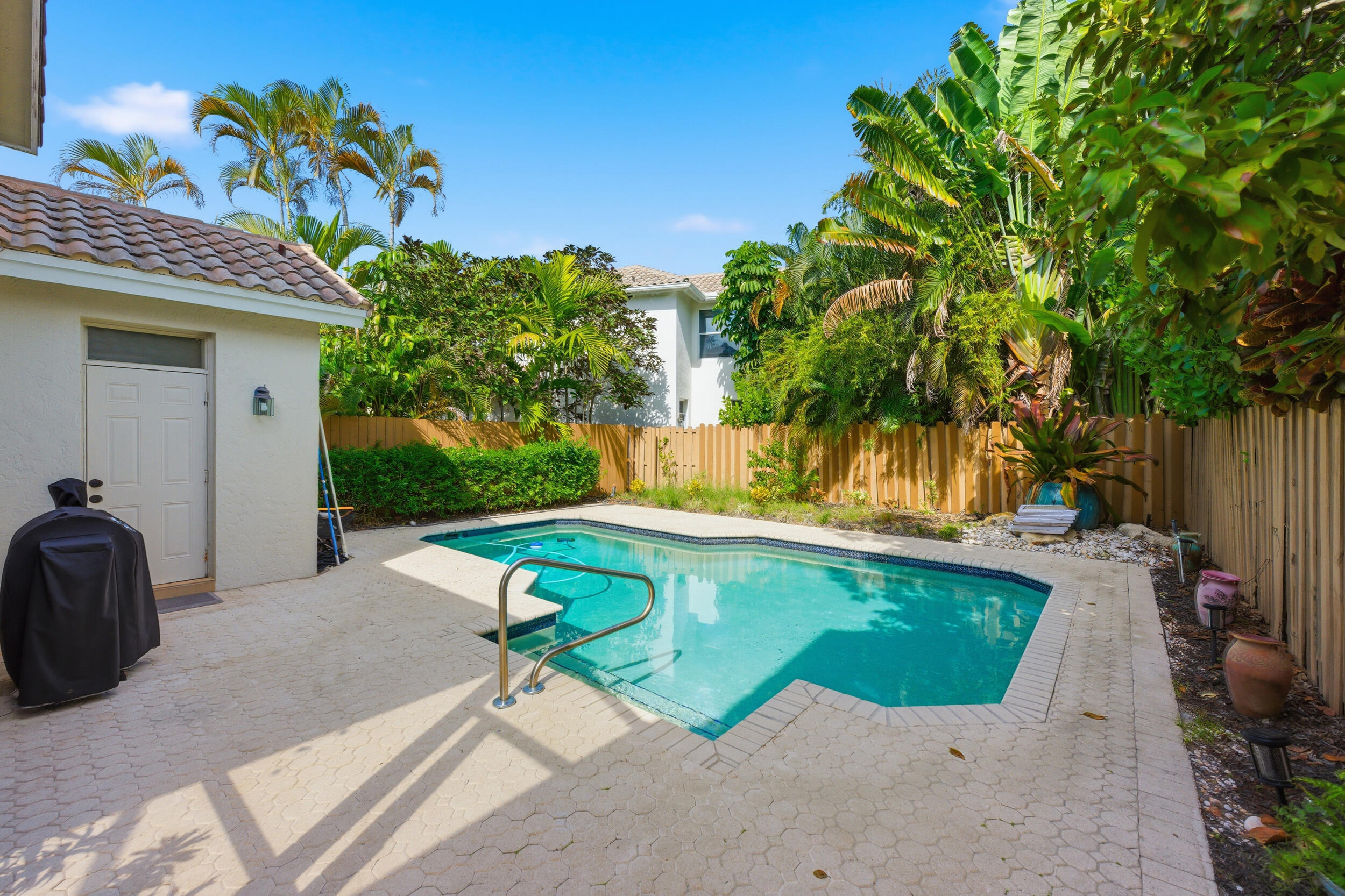 BANYANS OF ARVIDA COUNTRY CLUB - Residential