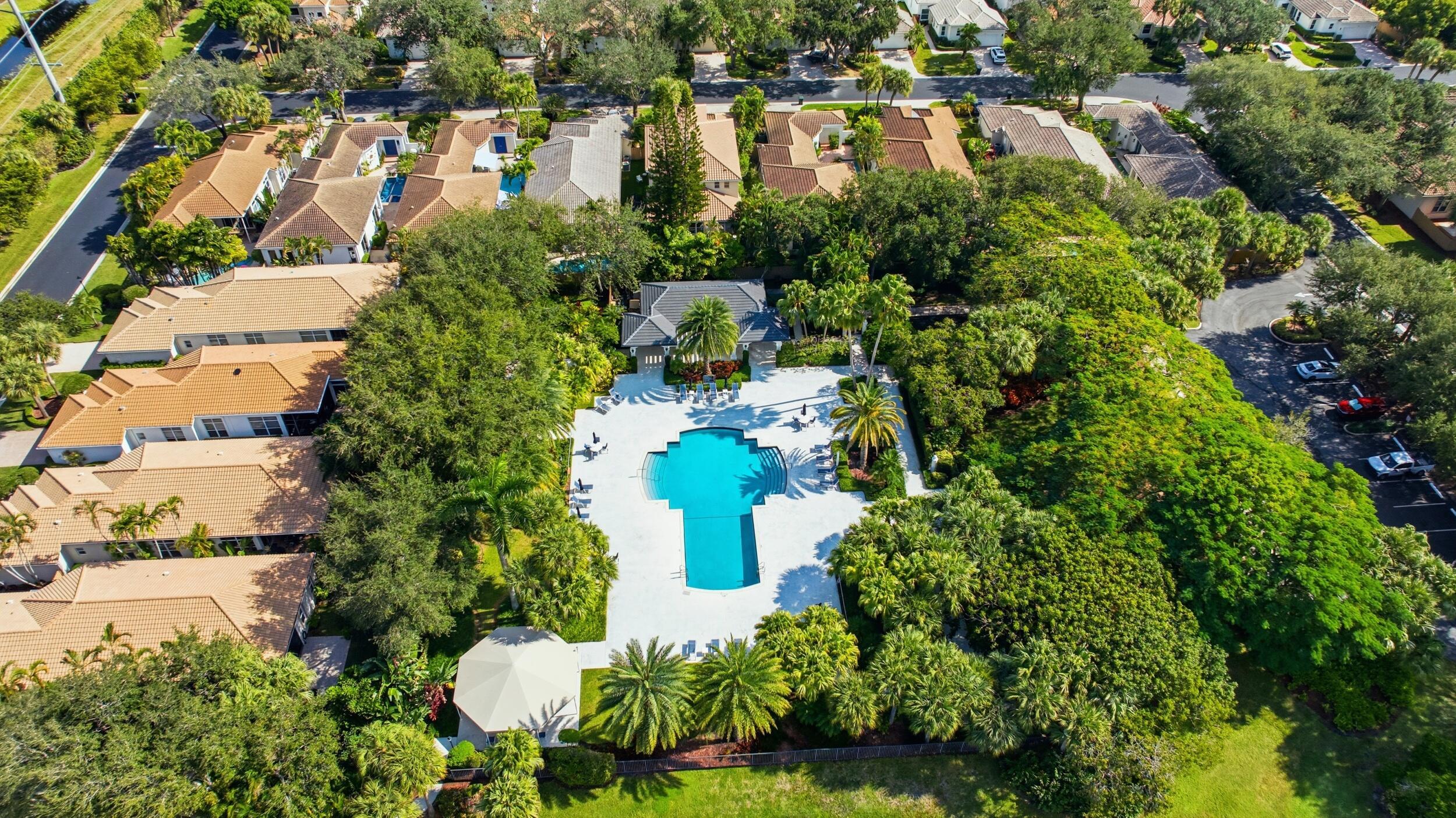 BANYANS OF ARVIDA COUNTRY CLUB - Residential