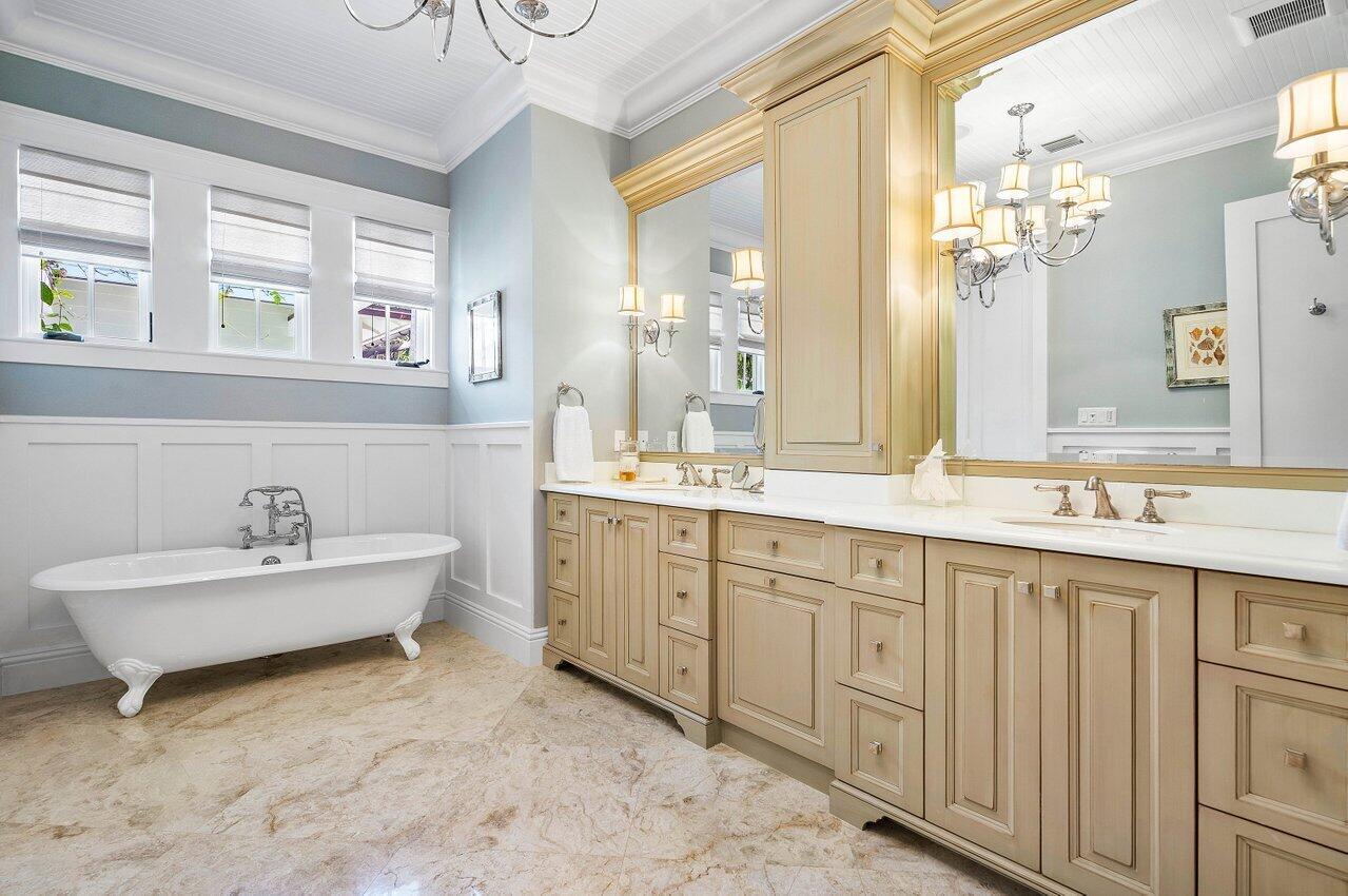 DELRAY BEACH ESPLANADE - Residential