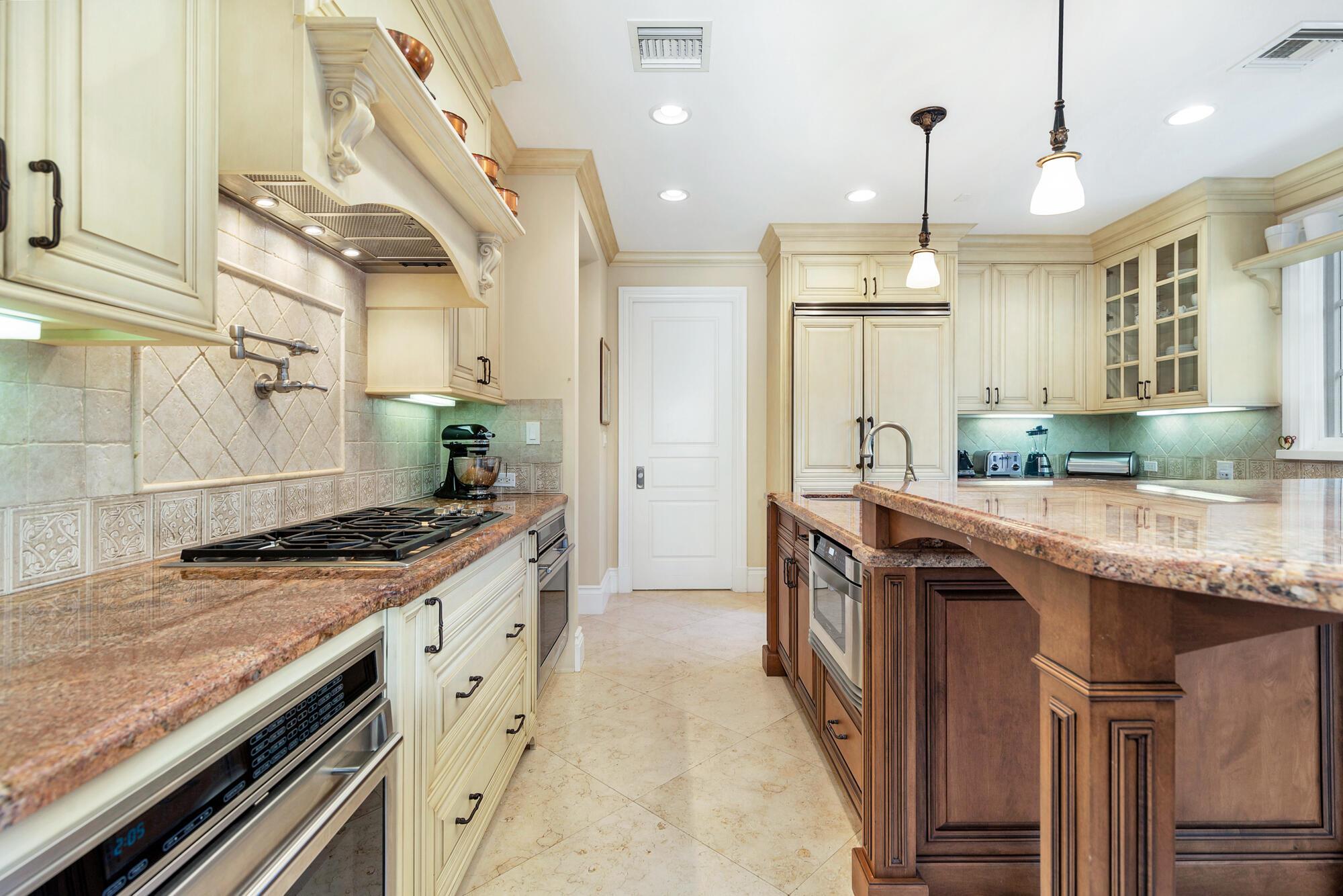 ESPLANADE ESTATES - Residential