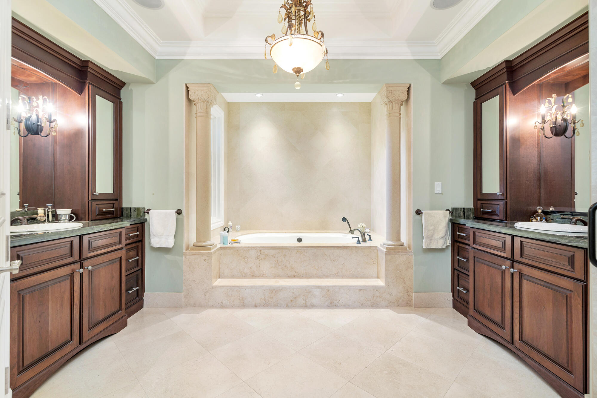 ESPLANADE ESTATES - Residential