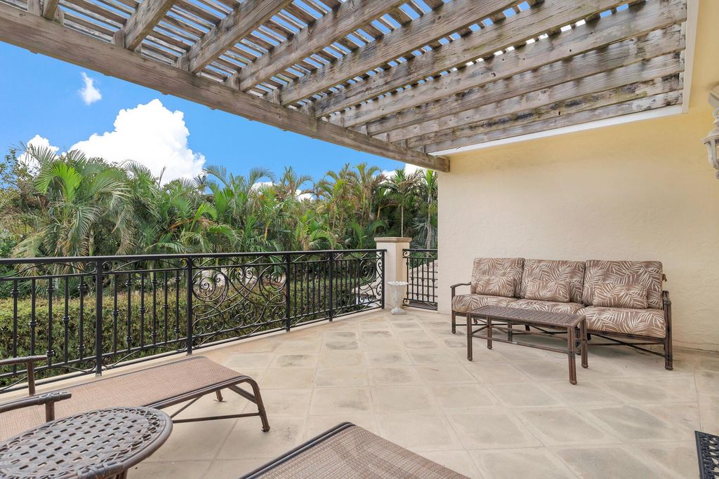 Photo of 220 Esplanade Way, Palm Beach, FL 33480 (MLS # R10939010)