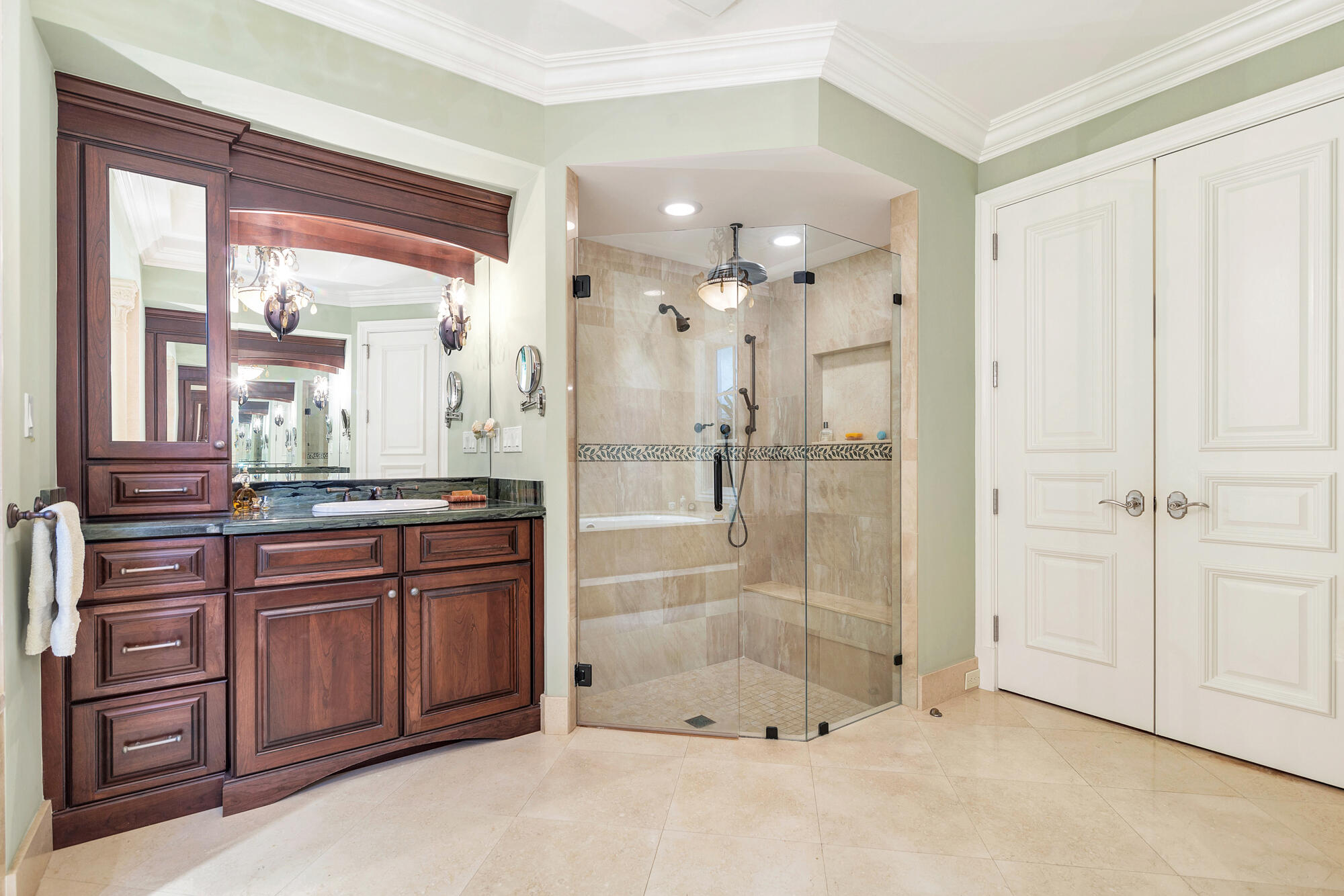 ESPLANADE ESTATES - Residential