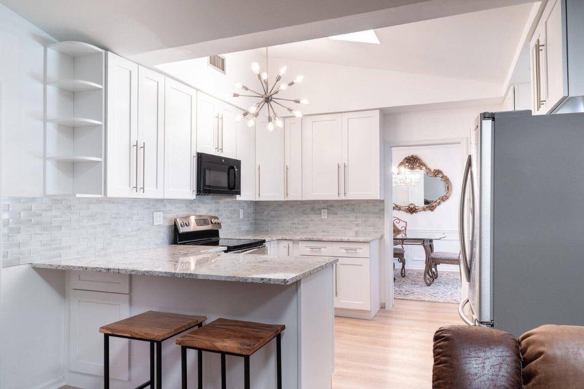 SOUTH SHORE 1 OF WELLINGTON - Residential Lease