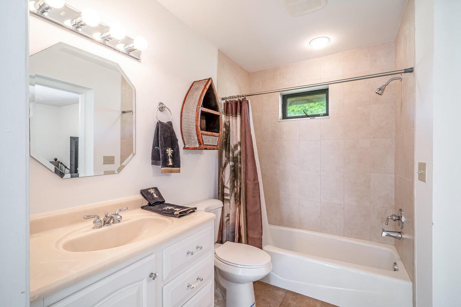 SOUTH SHORE 1 OF WELLINGT - Residential Lease