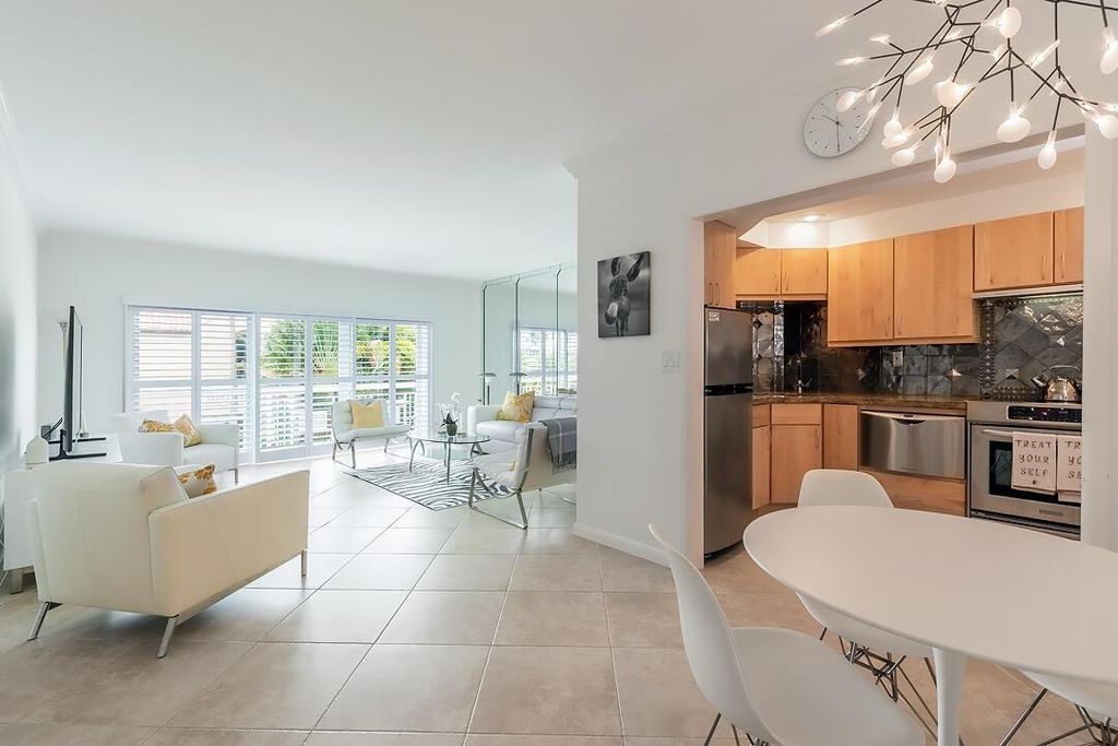 Photo of 250 Bradley Place #301, Palm Beach, FL 33480 (MLS # R11082533)