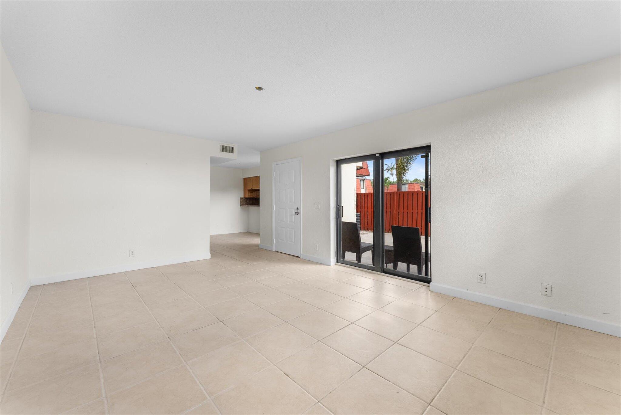 3790 Victoria Drive Drive