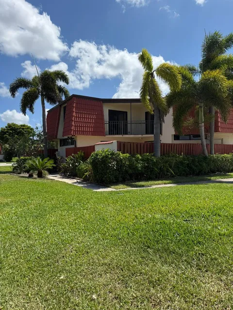 3790 Victoria Drive, West Palm Beach, FL MLS: R11088030