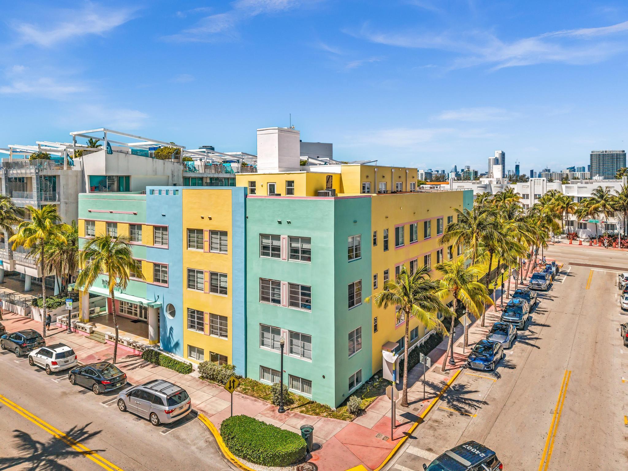 THE DRAKE CONDO - Residential