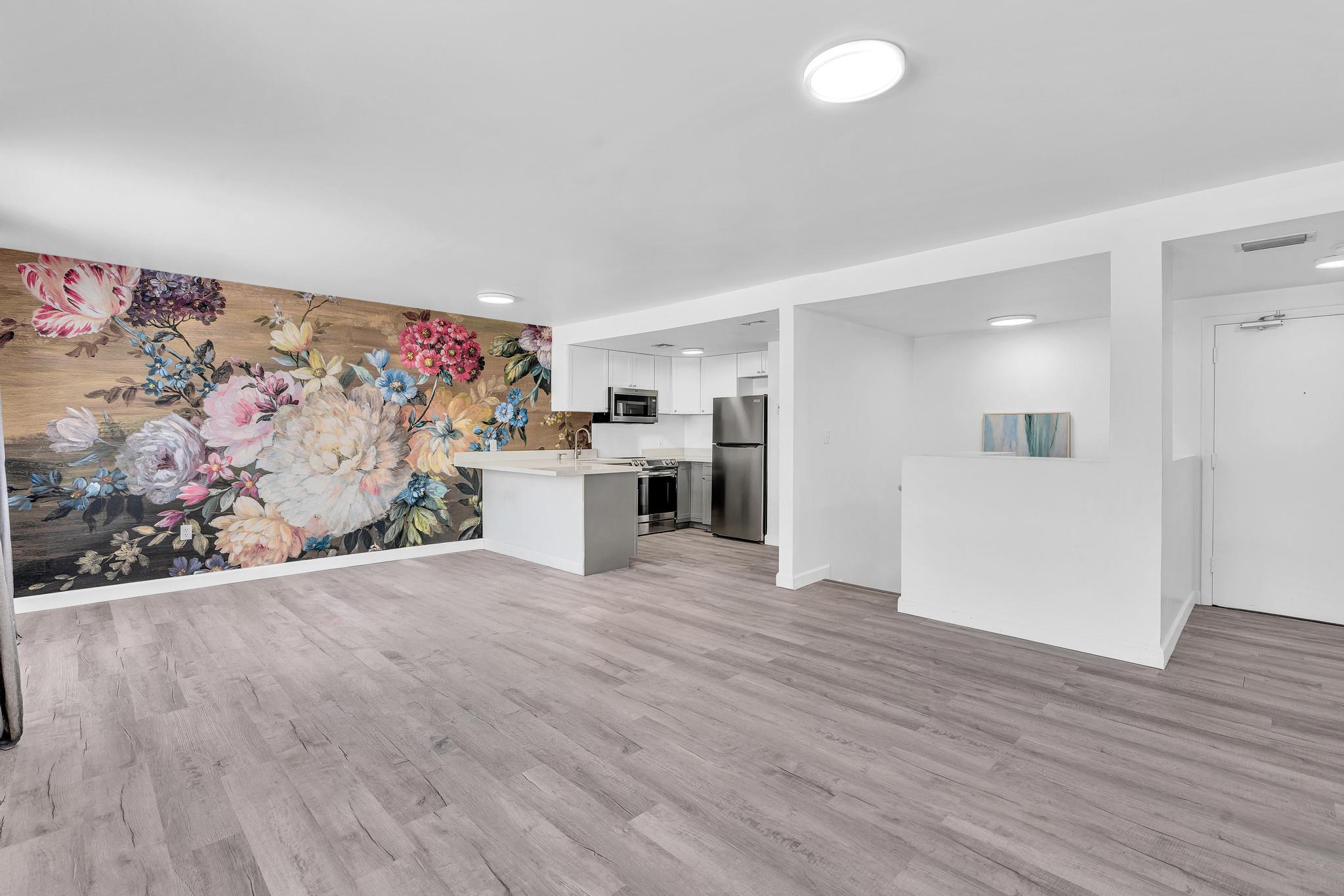 THE DRAKE CONDO - Residential