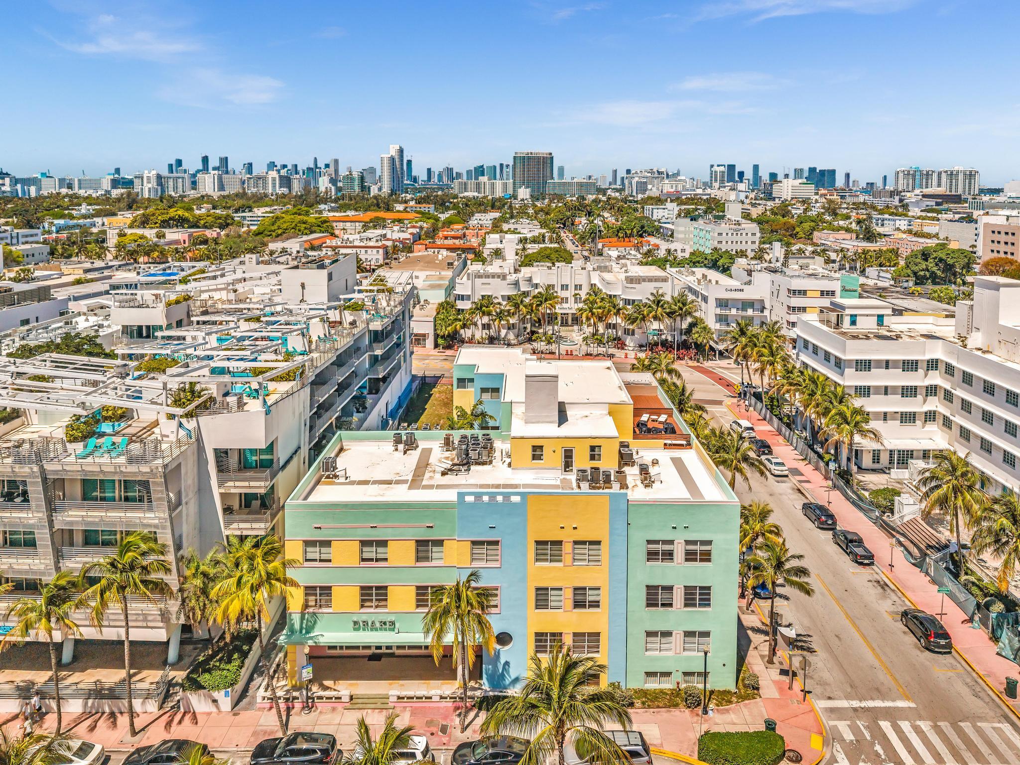 THE DRAKE CONDO - Residential