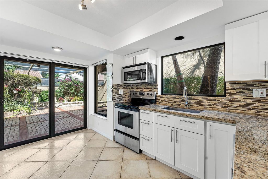 Photo of 6829 Pradera Drive, Boca Raton, FL 33433 (MLS # F10550095)