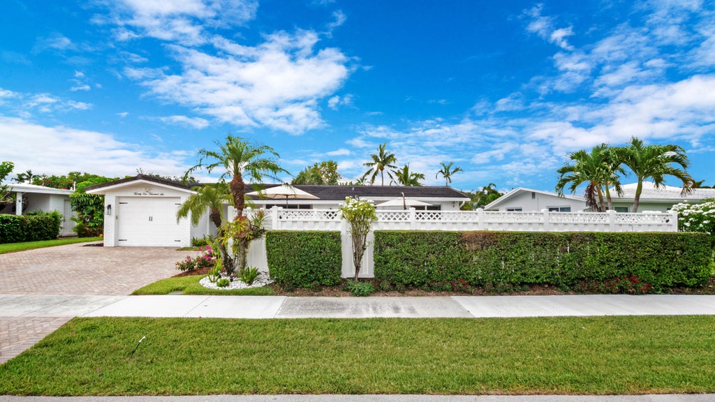 Photo of 2106 NE 60TH Street, Fort Lauderdale, FL 33308 (MLS # B26059058)