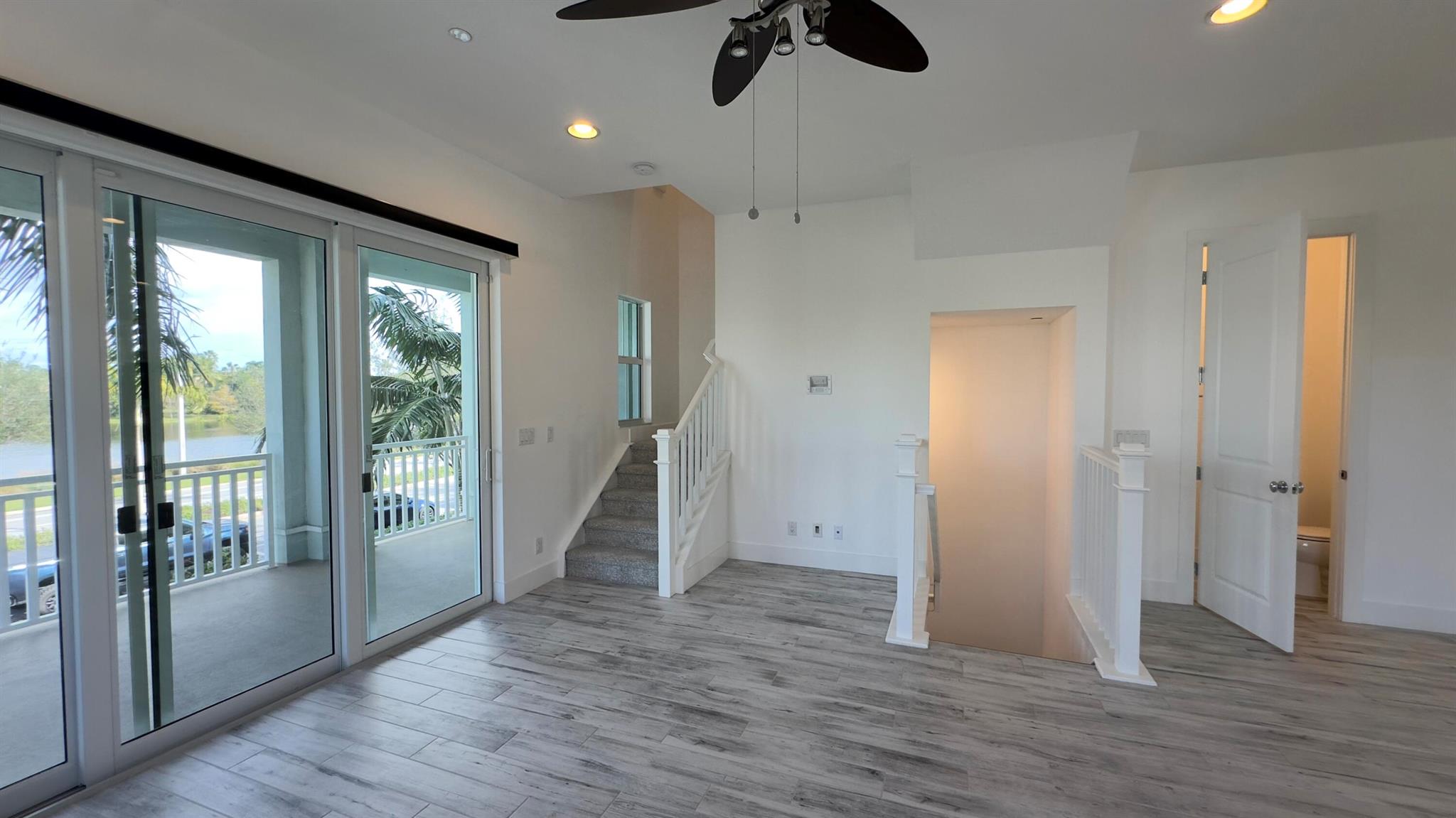 ALTON NEIGHBORHOOD - Residential Lease