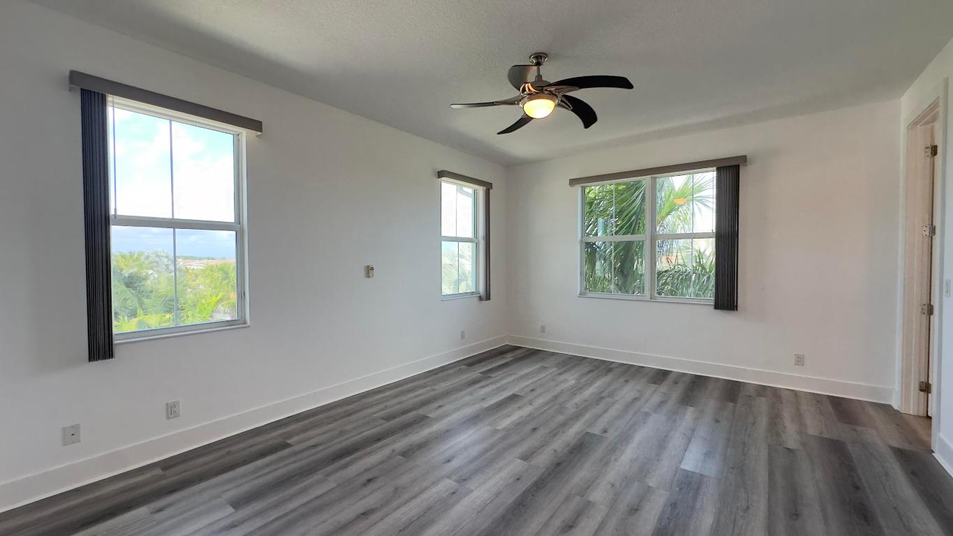 ALTON NEIGHBORHOOD - Residential Lease