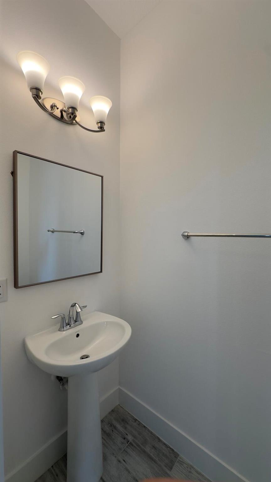 ALTON NEIGHBORHOOD - Residential Lease